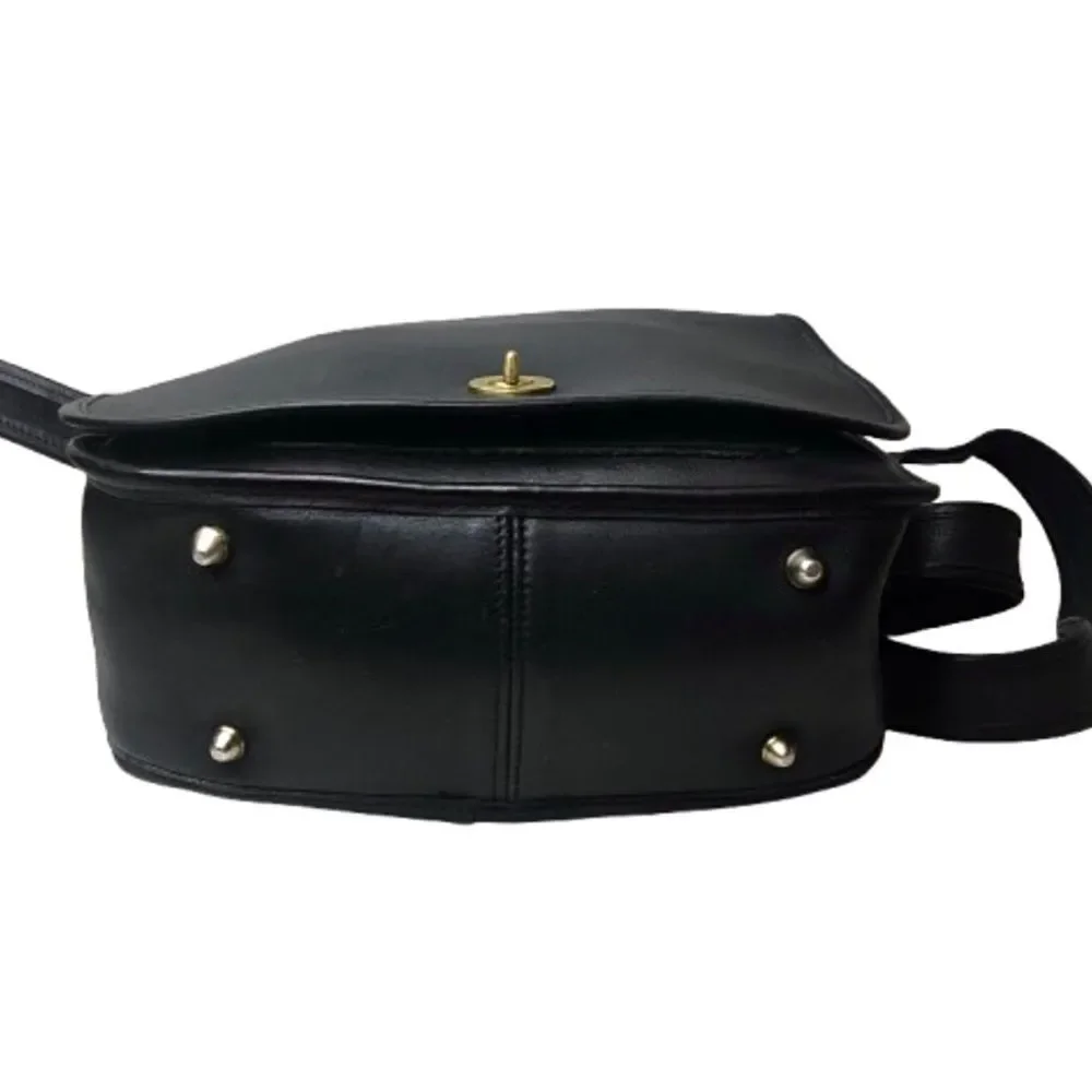Vintage COACH Black Stewardess Glove Tanned Turn Lock Bag Costa Rica COA 9525
